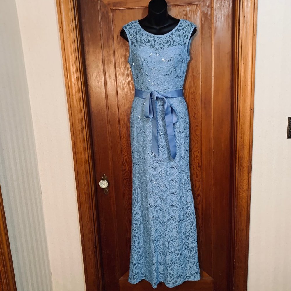 Miss Kim Blue Lace and Sequin Sleeveless Gown Size S (0/2)